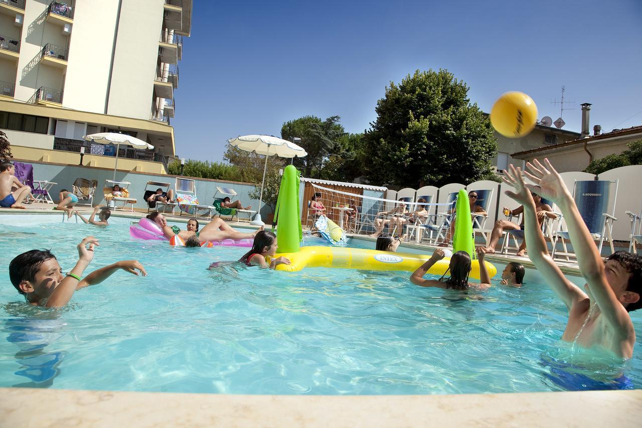 Hotel Acquario Ρίμινι Εξωτερικό φωτογραφία